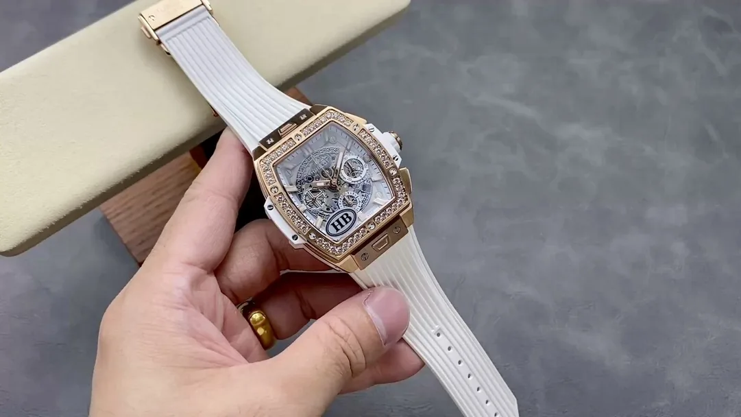 Hublot Spirit Of Big Bang Replica 642.OX.0180.RX.1104 42mm White Transparent Dial