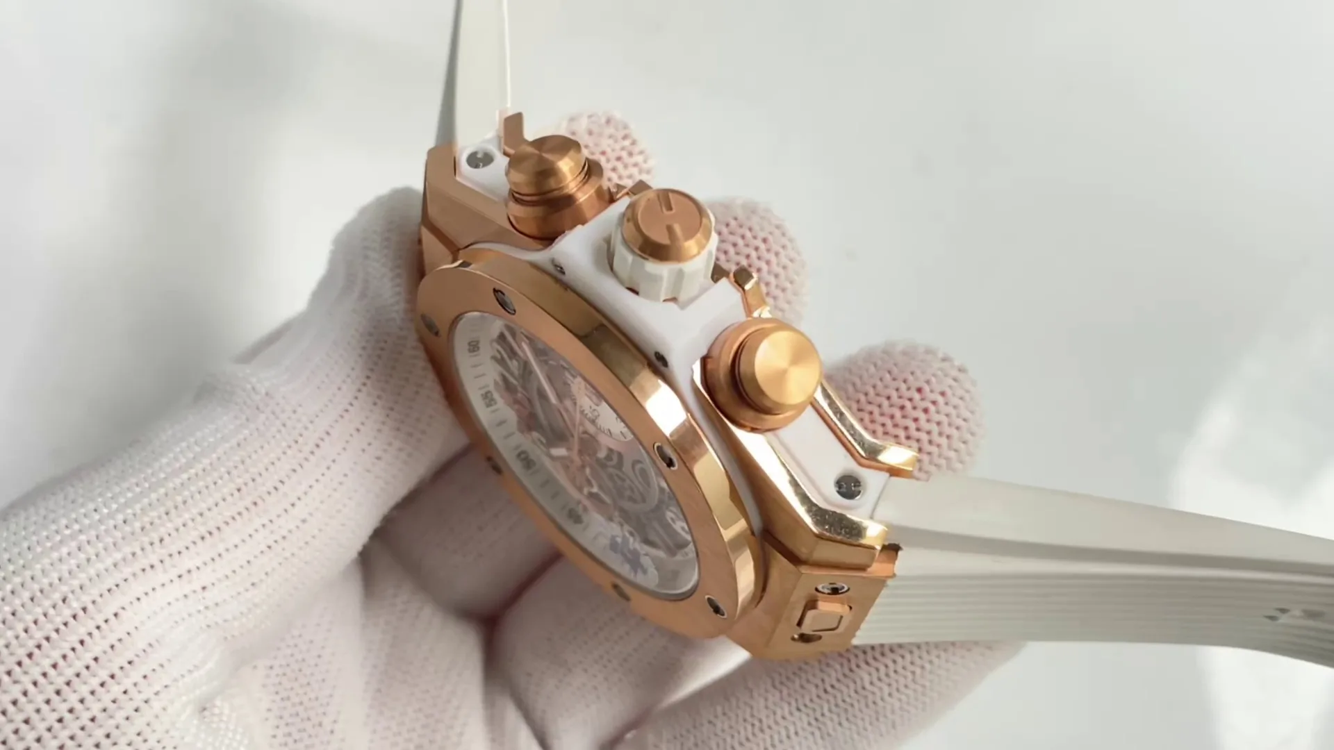 Luxury Swiss 42mm Hublot Big Bang Unico Replica Skeleton Dial White Rubber Strap Watch