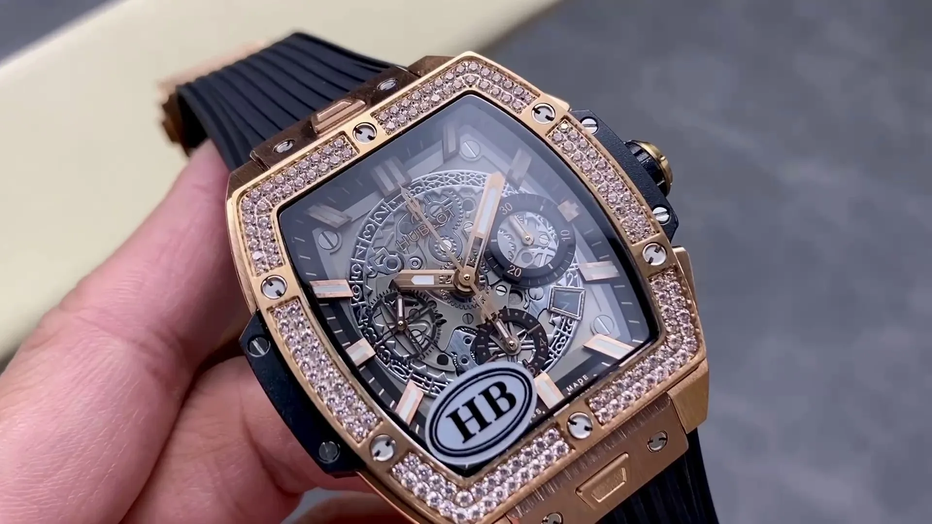 Hublot Spirit Of Big Bang Replica 601.OX.0183.LR.1104 42mm Rose Gold Diamonds Watch