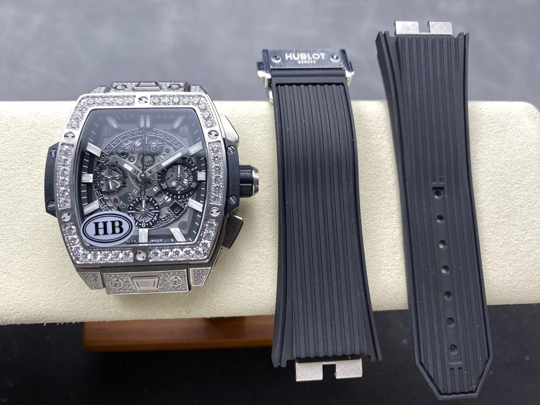 Hublot Spirit Of Big Bang Replica 642.NX.0170.RX.1704 42mm Grey Black Dial Watch