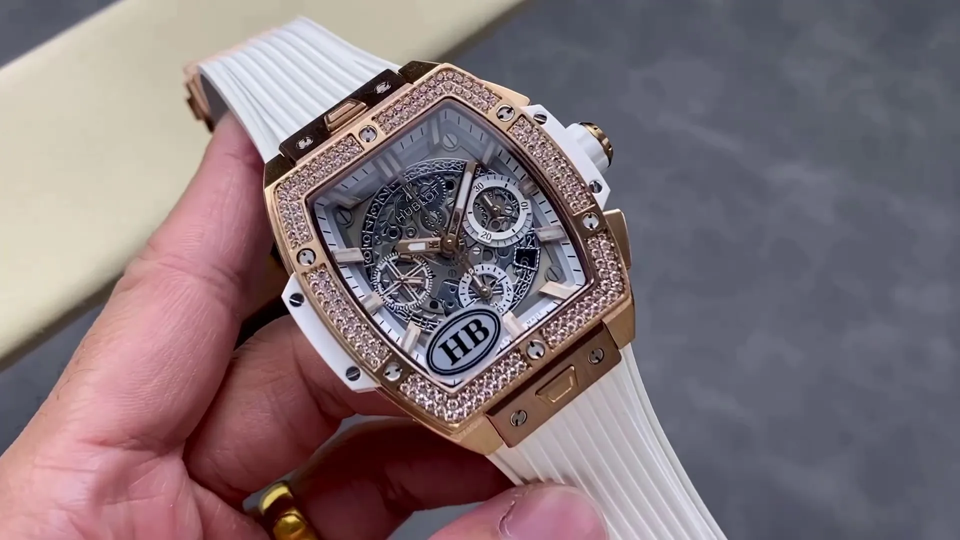 Hublot Spirit Of Big Bang Replica 642.OE.2010.RW.1204 42mm Rose Gold White Diamond Watch