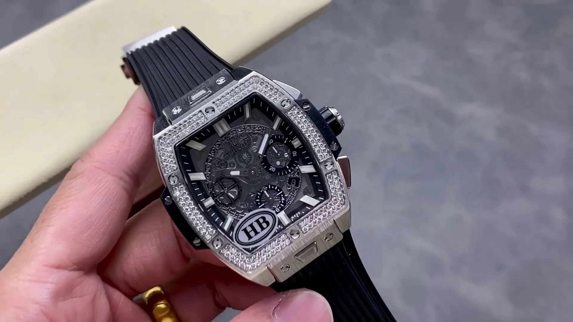 Hublot Spirit Of Big Bang Replica 642.NX.0170.RX.1104 42mm Grey Dial Watch